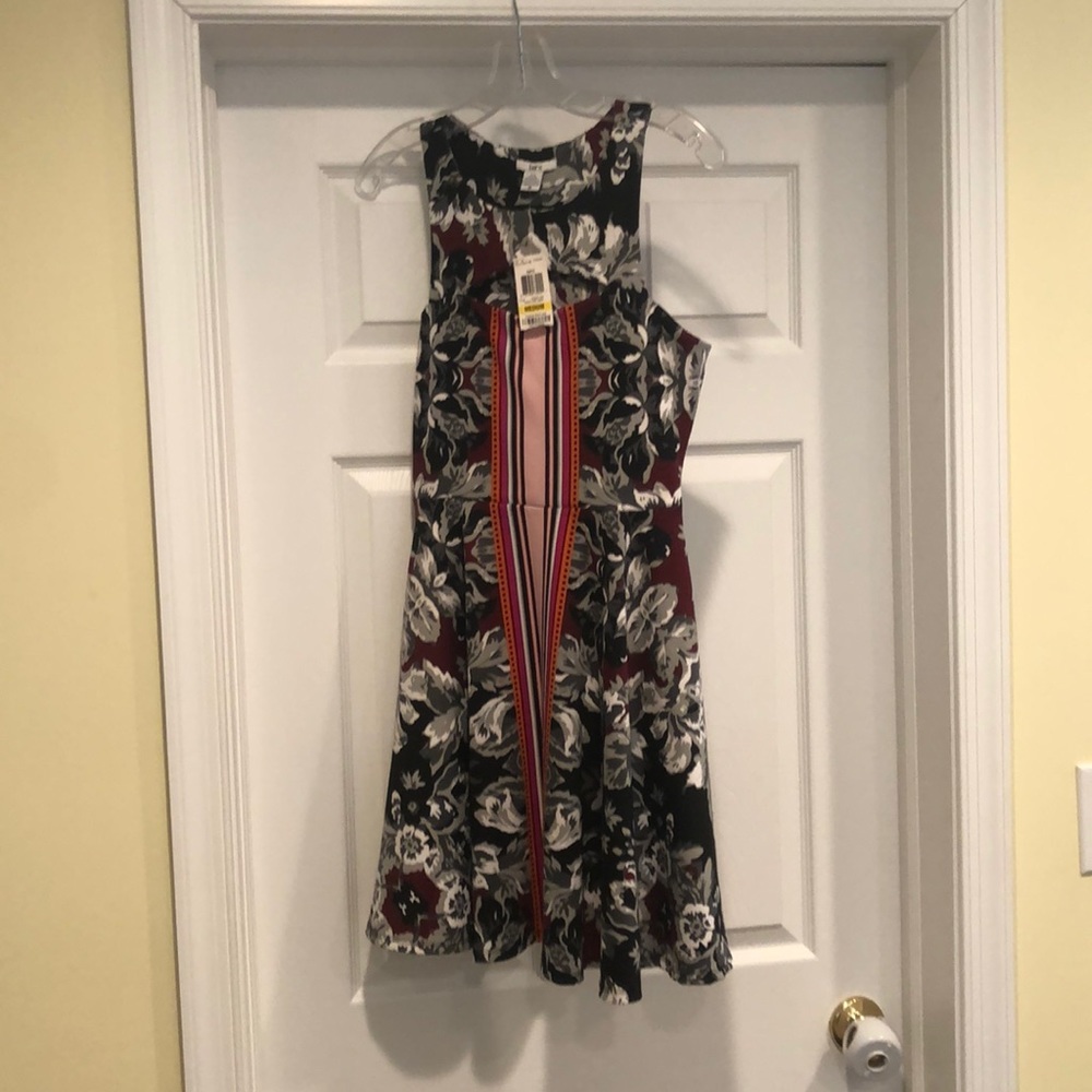 Bar lll medium dress sleeveless high neck floral print.Don’t know original price